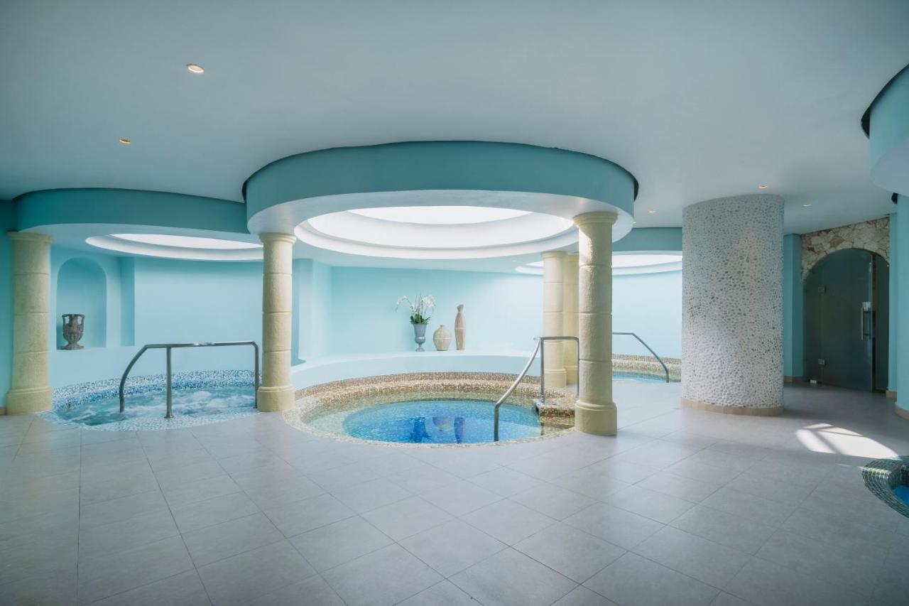 Iberostar Waves Rose Hall Beach Montego Bay Esterno foto