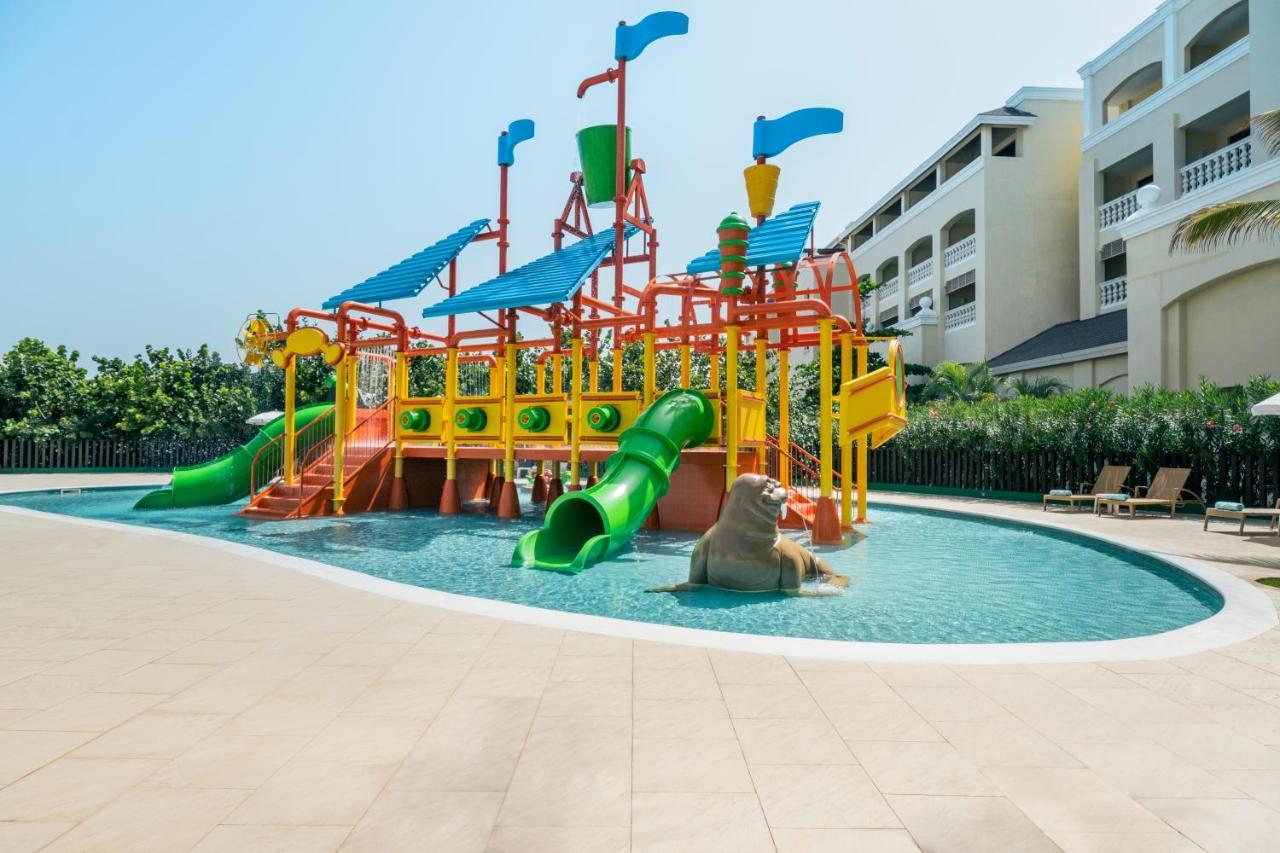 Iberostar Waves Rose Hall Beach Montego Bay Esterno foto