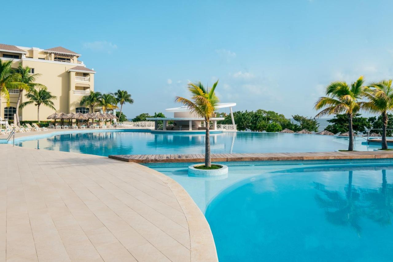 Iberostar Waves Rose Hall Beach Montego Bay Esterno foto