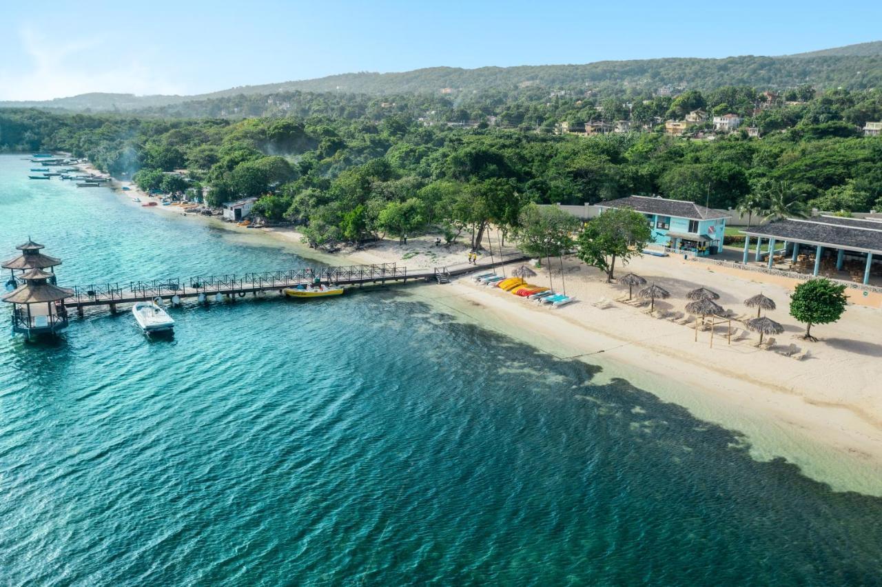 Iberostar Waves Rose Hall Beach Montego Bay Esterno foto