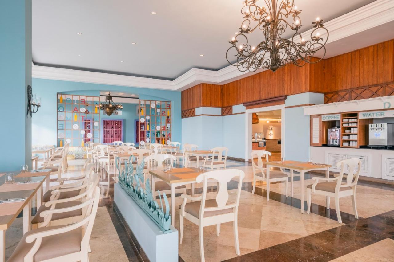 Iberostar Waves Rose Hall Beach Montego Bay Esterno foto